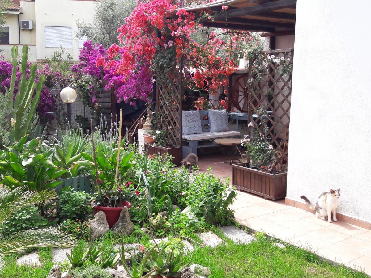 Angolo Verde Oristano Exterior foto